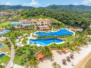 Pristine Bay 1003 home