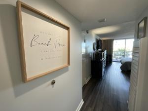 Stylish, ocean view studio with full access to resort amenities! condo