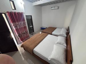 Riung Tiga Empat Tujuh Guesthouse