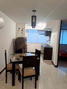 Apartamentos con piscina en zona turistica