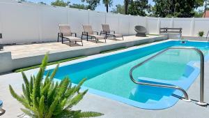 Pool Beach House - 3hvězdičkové hotely ve městě New Port Richey