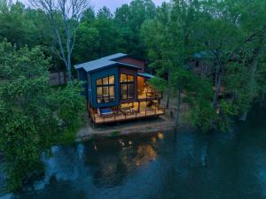 Serenity Shores Modern Cabin on a River Broken Bow