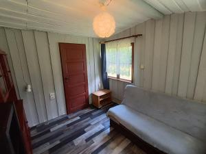 Domek nad Trojanką koło Olsztyna Blisko jeziora