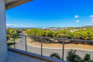 Dolphin Court - 4 BR w Pool & Ocean Views