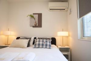 Osaka Shinsaibashi Dotonbori Tsutenkaku Villa House Free Parking 三房一厅一卫一浴