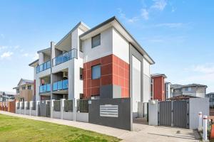 Stylish 2br With Wi-fi 100 Mbps, Tv Big 75 Inch