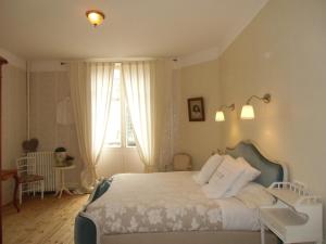 Hotels Hotel De La Providence : photos des chambres