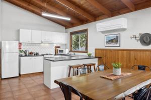 Mountain Hideaway by Halls Gap Accommodation