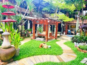 Pao Come Boutique House