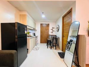 CEBU TAFT EAST GATE BY PandJ