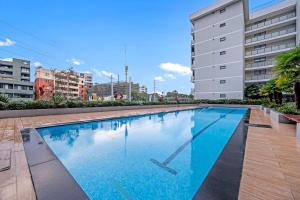 Stylish Homebush 1BR Plus Study with Pool Access