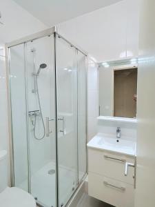 Appartements LUXURY Studio 2 steps from metro : photos des chambres