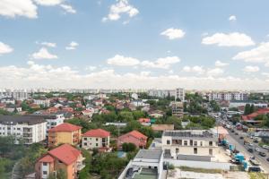 High-end Studio with Panoramic View, Parking &Pool