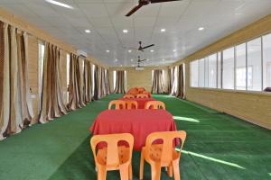 Hotel O Midway Park Resort