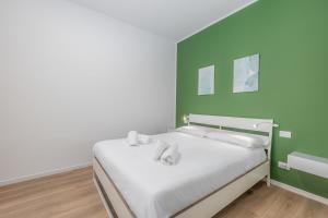 Easy Parking, 10 min to Malpensa Express, Air Conditioning