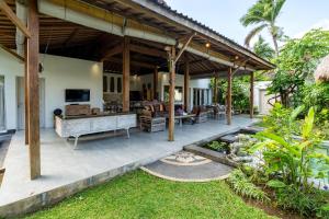 Villa Aniri - Seminyak Villa - Walk to Beach & Cafés