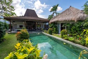 Villa Aniri - Seminyak Villa - Walk to Beach & Cafés