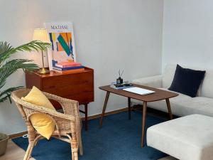 Spacious Duplex near Hongdae Station