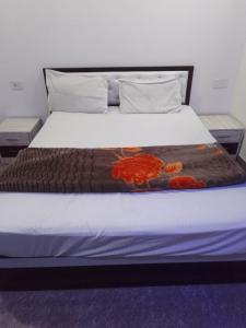 hotel pink city