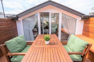 Stylish Duplex in Beyoğlu with Private Terrace