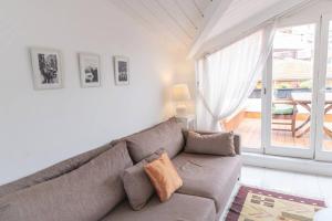 Stylish Duplex in Beyoğlu with Private Terrace