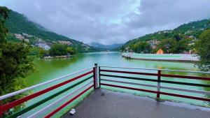 Joeys by the Lakeside, Bhimtal