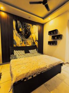 Zoom The Luxury Studio