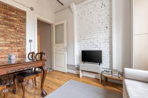 Bright Charming 2BD15Bath GalataTower Home! #257