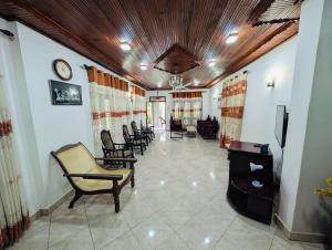 Donas Villa, Coastal Tropical House