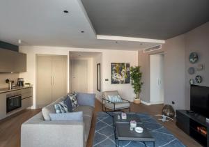 Bright Modern 1BD Brand New Scenic Balcony! #66