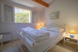 Small House With Garden - Residence With Pool