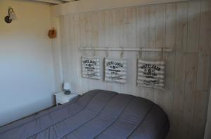 Maisons de vacances Location Gite Les Iris : photos des chambres