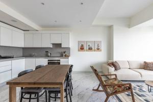 Gorgeous Modern 1BD Terrace CondoPoolViews! #233