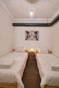 Lovely Central Cozy 3BD25Bath Duplex Patio! #273