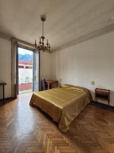 Appartamento completo o Camere private, Lecco Centro vicino alla stazione e al lago