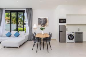 Villa Noa Modern 2-BDR with Private Pool by TropicLook