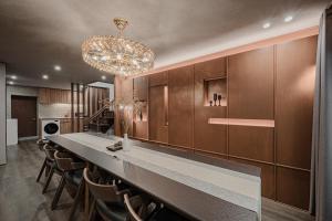 7 Minutes from Seoul Station REmare