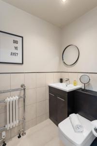 The Brae at The Balfour by Coorie Doon Stays