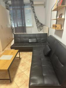 Bulevardi View Apartment- Feel at Home