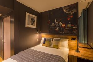 Standard King Room (Dinky) room in Bullitt Hotel