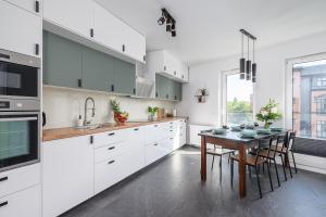 Lumina luxury apart for family next to Księży Młyn
