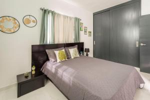 6 Bedrooms Close to the Sea Puerto Plata Center