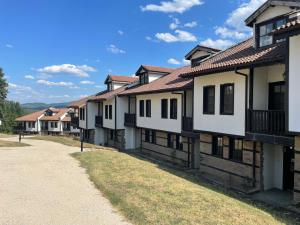 GeshaHillPark villas 55