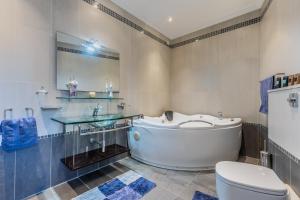 Modern and spacious Seaview Apartment