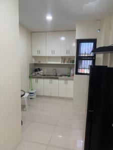 4 stores with rooftop