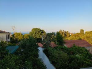 V House Cozy & Quiet Escape