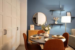 Central Spacious Apartment 204