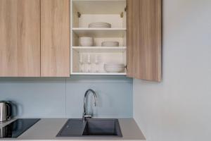 Blueground Nusle city view nr Vysehrad PRG-76