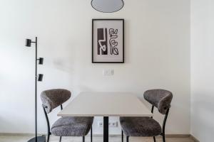 Blueground Nusle balcony nr Vysehrad PRG-64