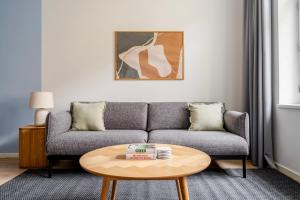 Blueground Vinohrady balcony nr Riegrovy Sady PRG-78